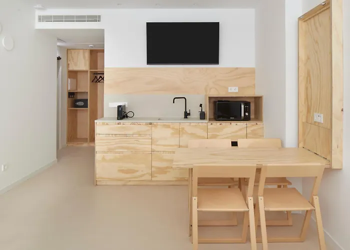 بيت ضيافة Feelfree Antiguo 3*