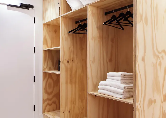 Feelfree Antiguo Πανσιόν 3*